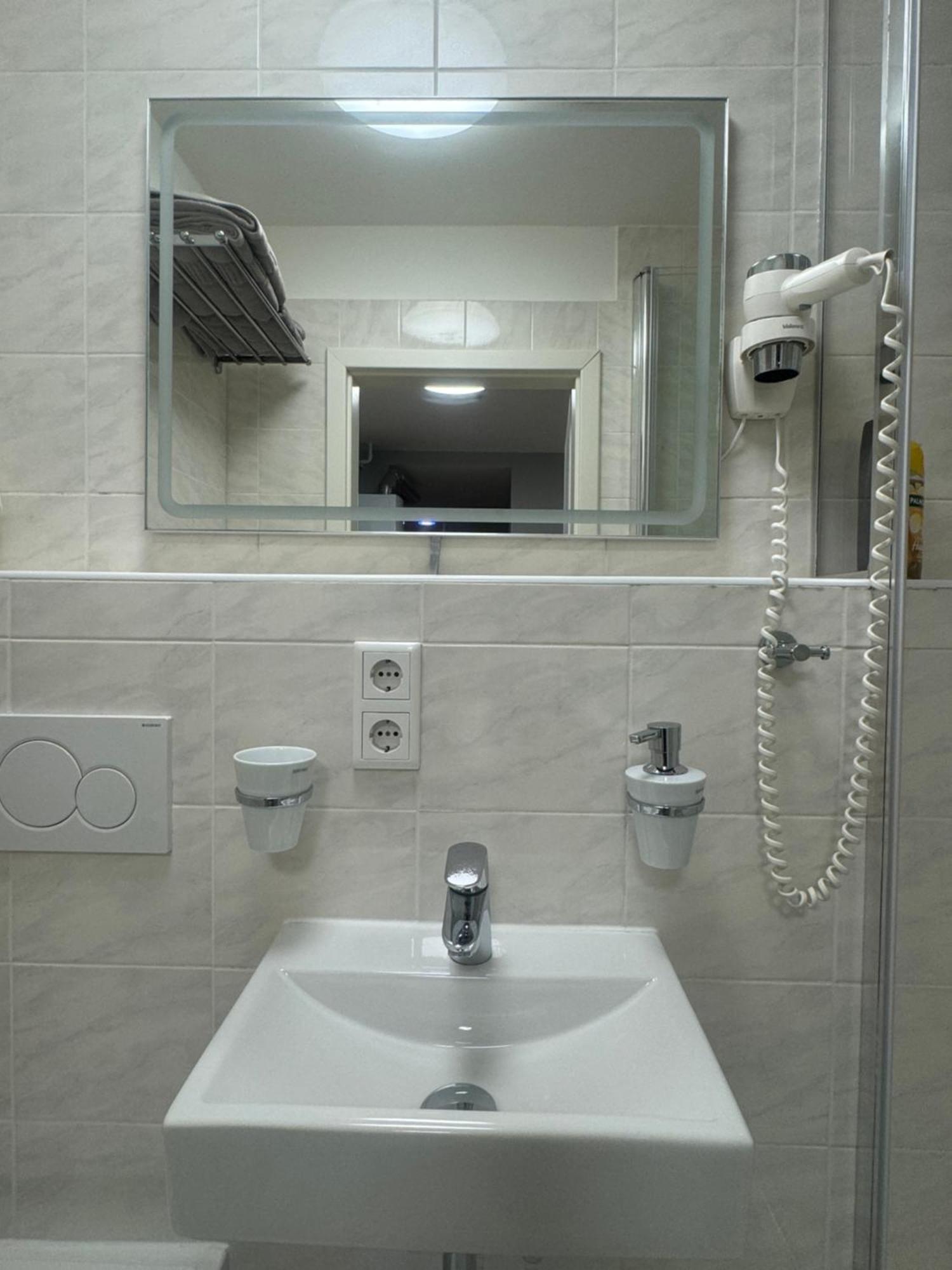 Studio Apartment Am Hauptbahnhof N2 Nürnberg Dış mekan fotoğraf